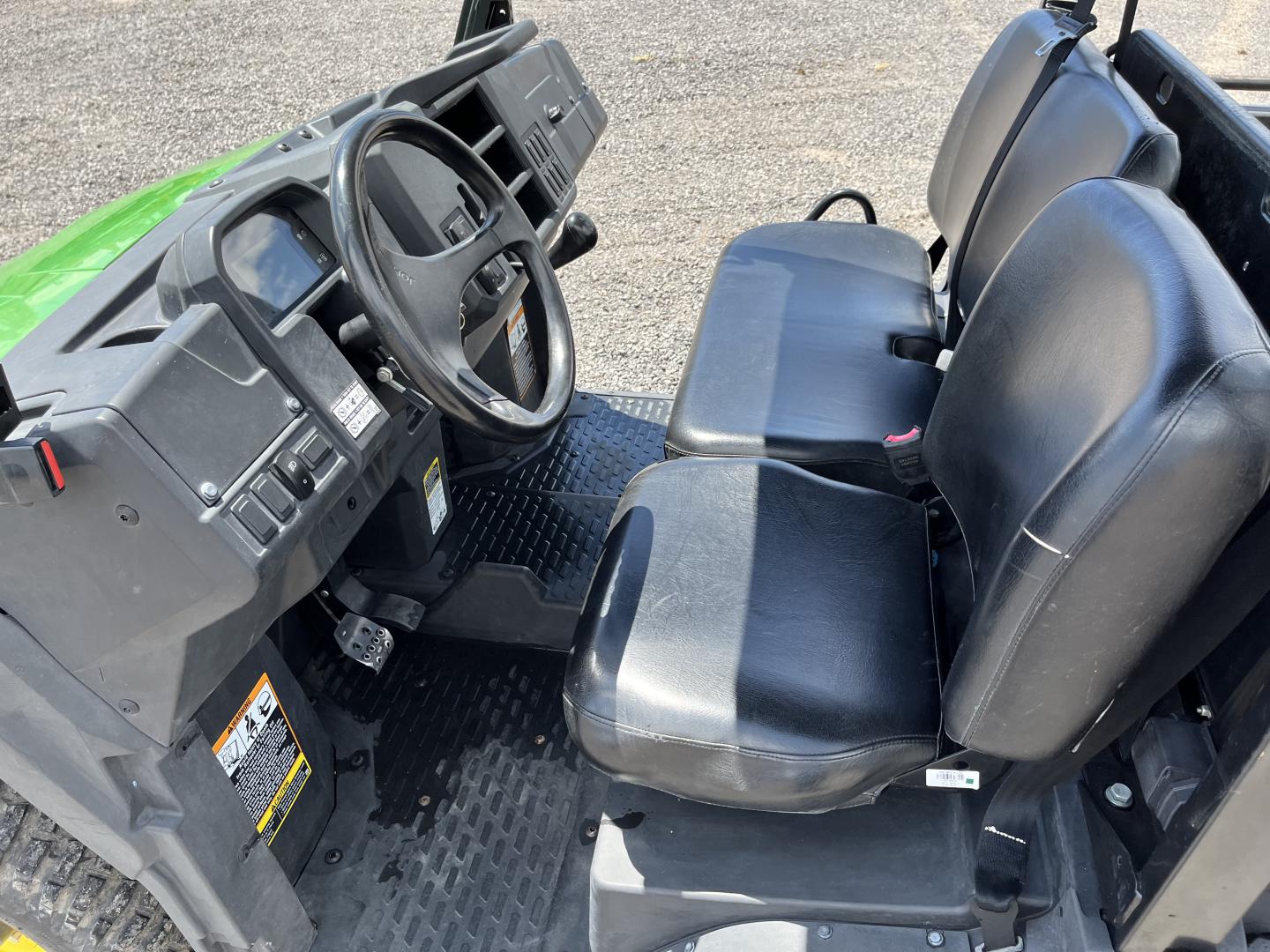 ./imagenes/INVOICE/2019/18259/JOHN DEERE XUV835E (3).JPG